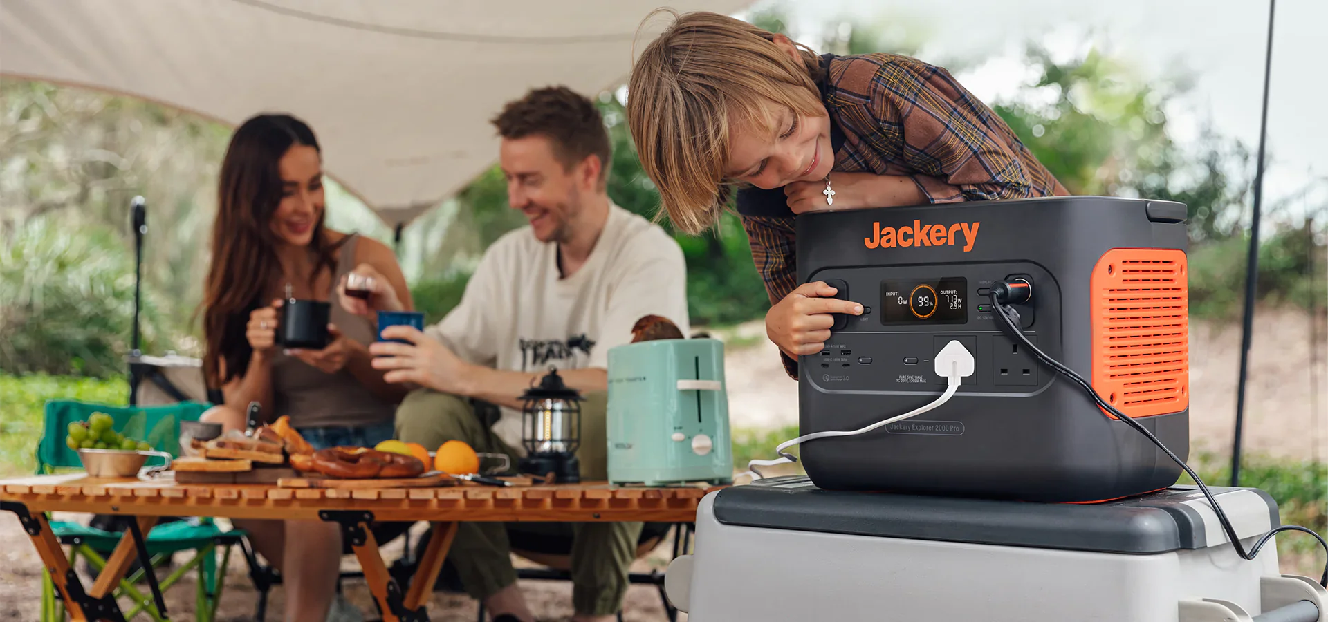 A portable electric generator. (Credit: Jackery)